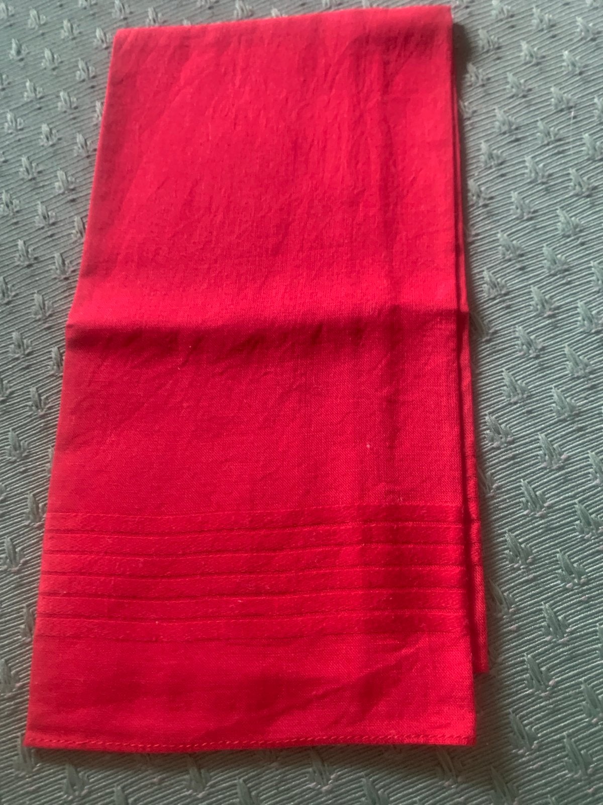 Heren zakdoek knalrood, zgan, 36cm, Ophalen of Verzenden, Zo goed als nieuw