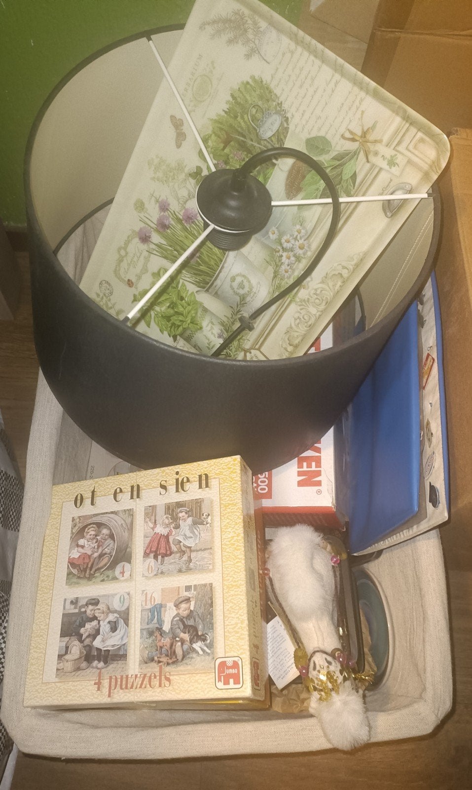 Mand met allerlei spullen €30, Ophalen of Verzenden