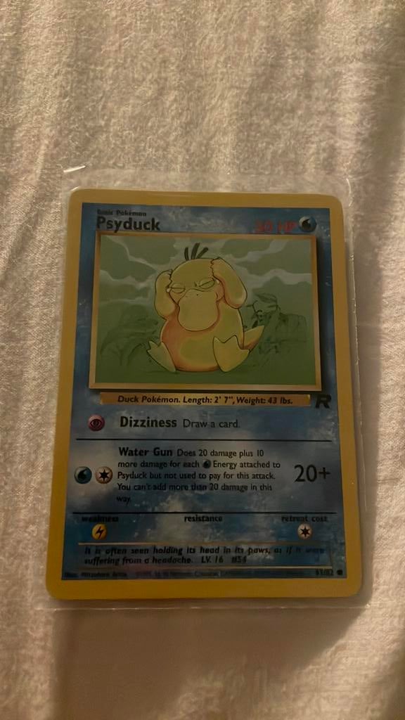 Psyduck nummer 65, Hobby en Vrije tijd, Verzamelkaartspellen | Pokémon, Ophalen of Verzenden, Zo goed als nieuw