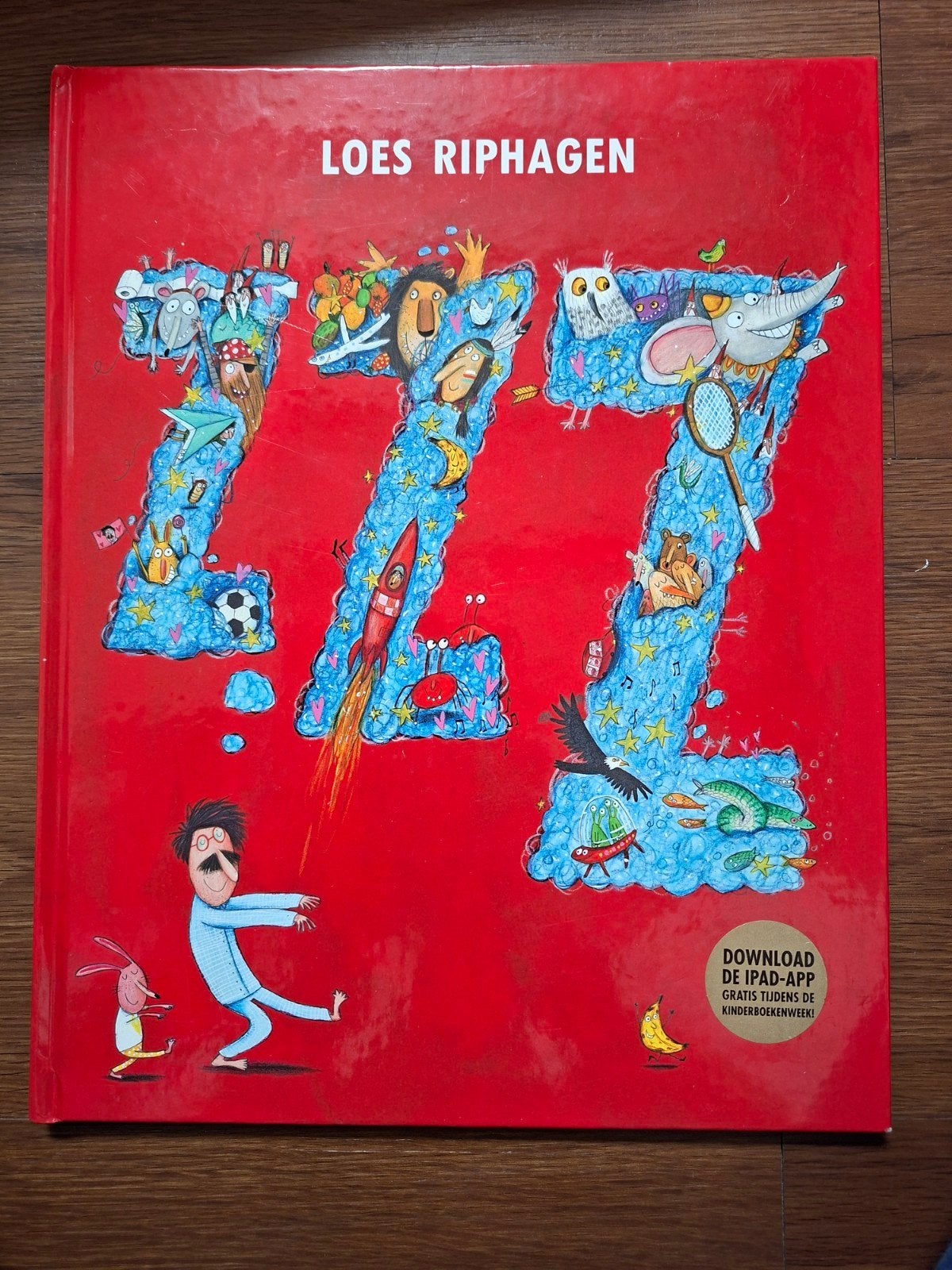 Loes Riphagen - 777 (Kinderboek), Ophalen of Verzenden, Zo goed als nieuw, Loes Riphagen, Fictie algemeen