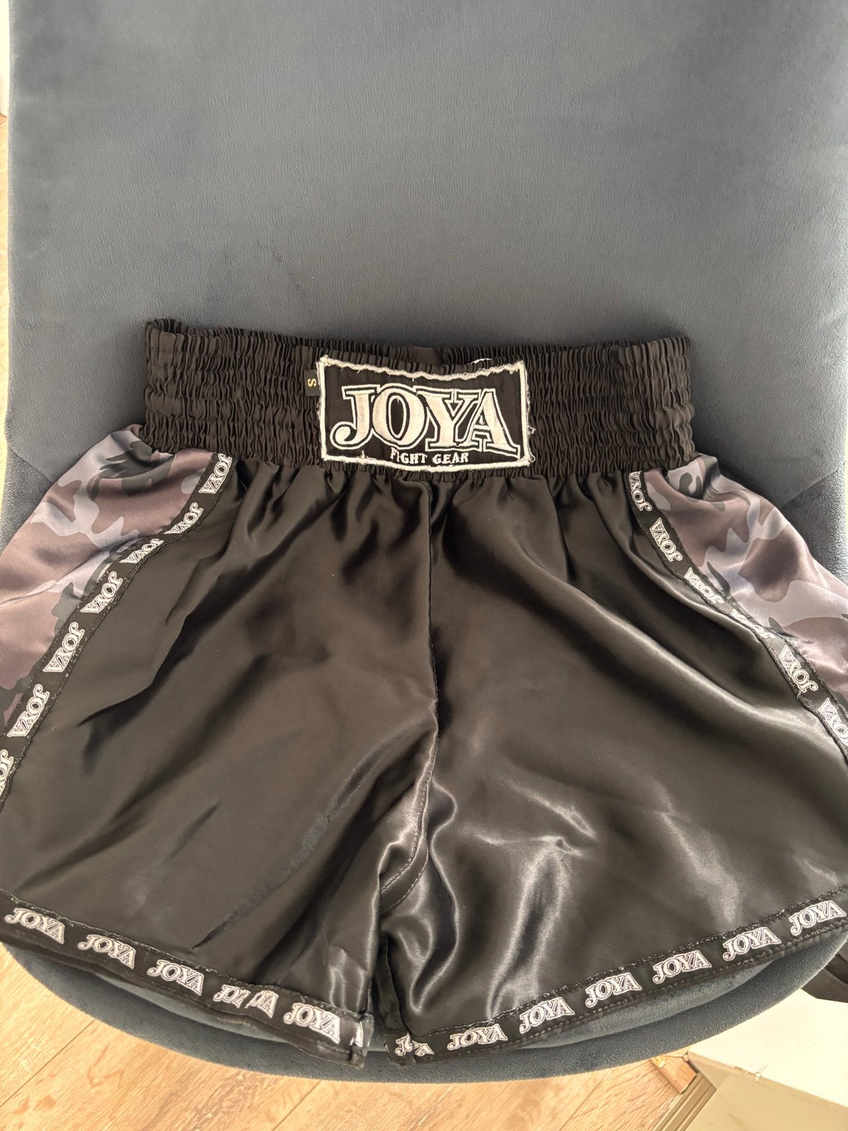 Joya vechtsportuitrusting: shorts, handschoenen, scheenbesch, Gebruikt, Overige, Ophalen of Verzenden, Vechtsportkleding
