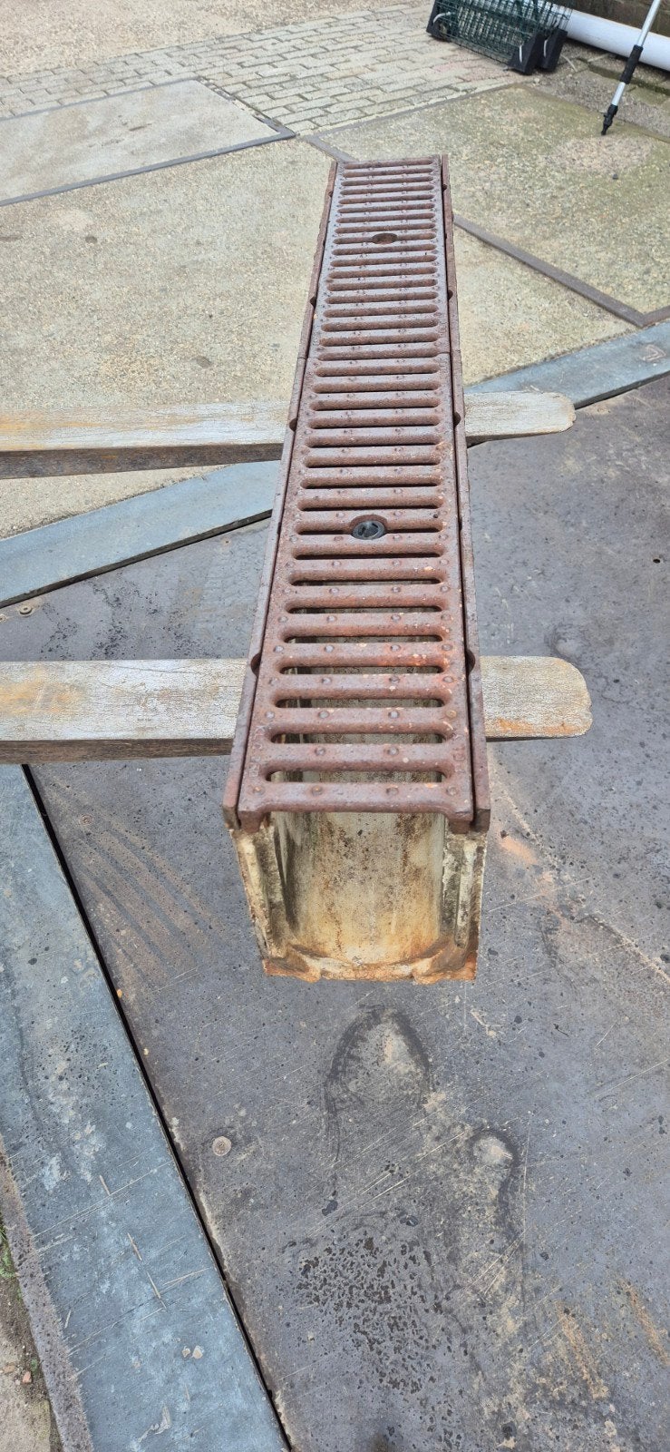 MEADRAIN F900 Gietijzeren afvoergoot/lijnafwatering, Ophalen, Gebruikt
