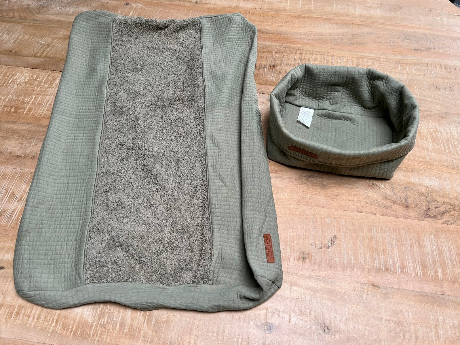 Little dutch olive green aankleedkussen hoes en mandje, Ophalen of Verzenden, Zo goed als nieuw, Aankleedkussen