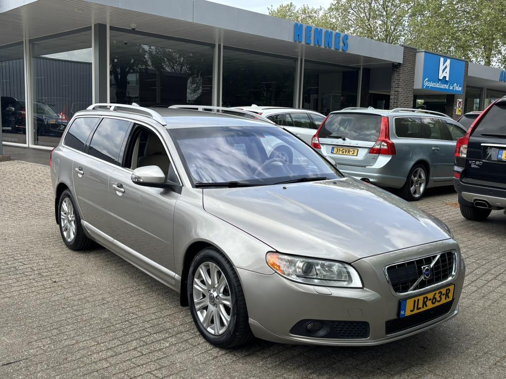 Volvo V70 2.5T 200pk Summum + NIEUW LPG Systeem Bluetooth BT, Auto's, Volvo, Voorwielaandrijving, Gebruikt, 2521 cc, Handgeschakeld