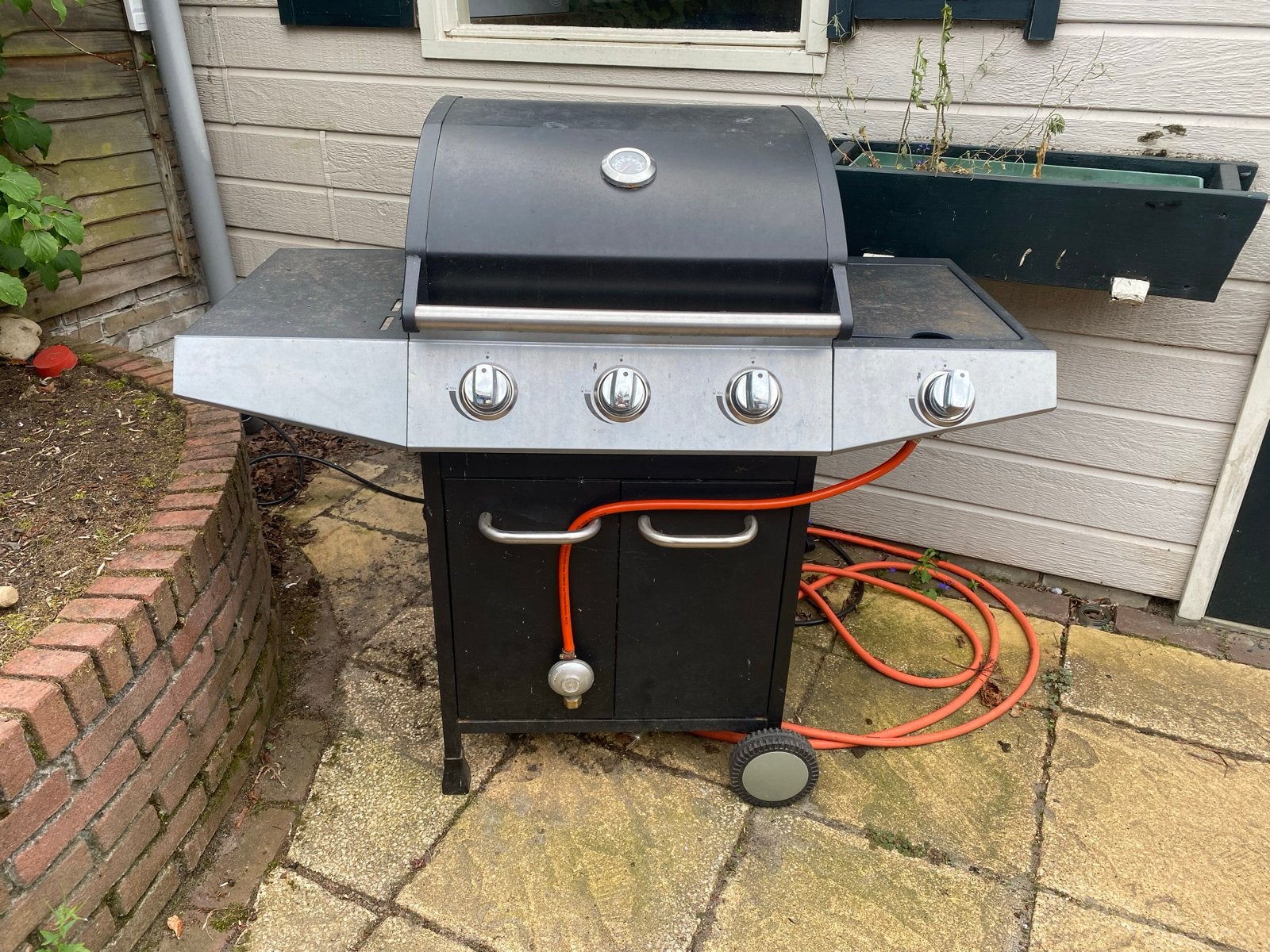 Gebruikte gasbarbecue met 3 branders en zijbrander, Ophalen, Gebruikt