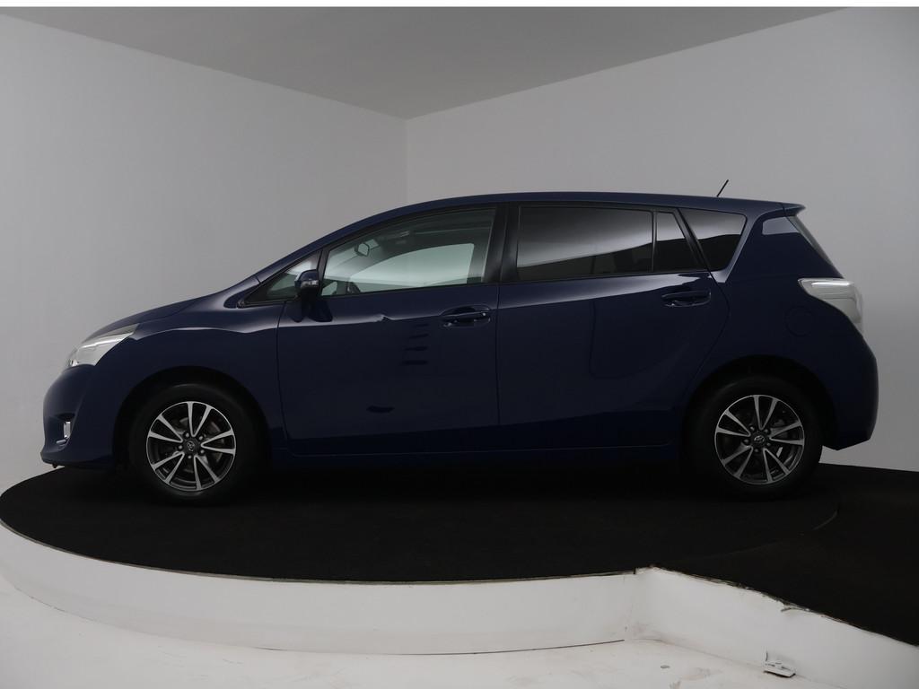 Toyota Verso 1.8 VVT-i Dynamic Business | Trekhaak | Panoram, Auto's, Toyota, Gebruikt, 4 cilinders, Blauw, Leder