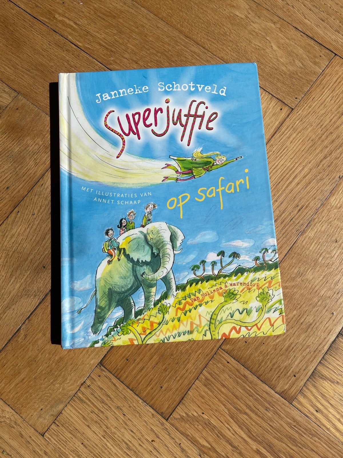 Superjuffie op safari - Janneke Schotveld, Ophalen of Verzenden, Zo goed als nieuw, Fictie algemeen