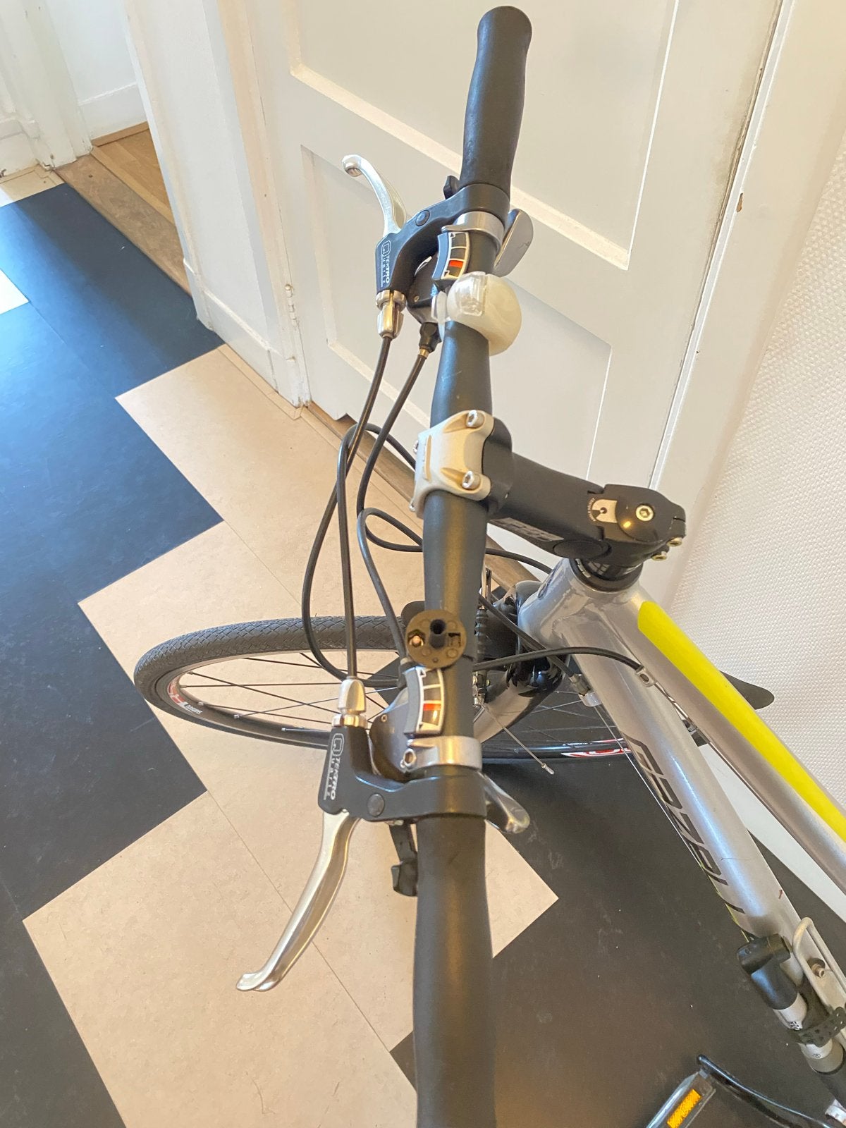 Gazelle SPN3 Dames Mountainbike/Sportfiets - Zo goed als nie, 28 inch, Velgrem, Ophalen of Verzenden, Zo goed als nieuw