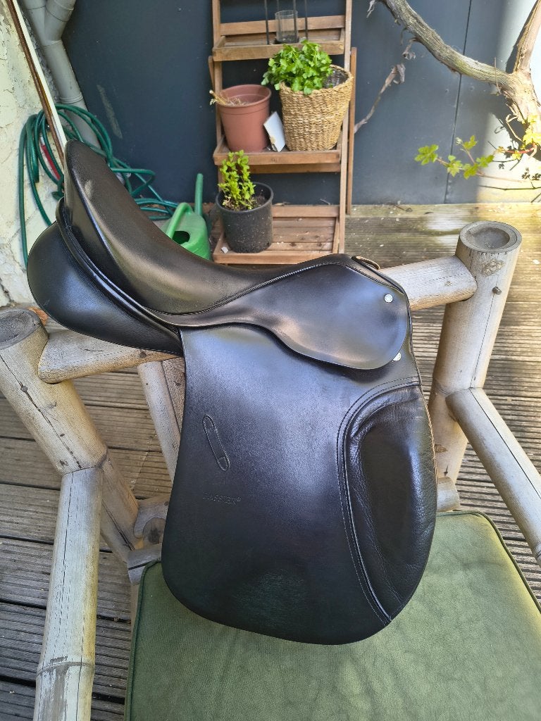 Mooi Passier 17,5 inch zadel te koop Hubertus Schmidt, Dieren en Toebehoren, Ophalen, L (17.5 inch), Passier, Dressuur