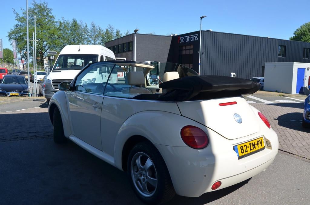 Volkswagen New Beetle Cabriolet 1.8-5V Turbo Highline| LEDER, Auto's, Volkswagen, Voorwielaandrijving, Gebruikt, 4 cilinders, 4 stoelen