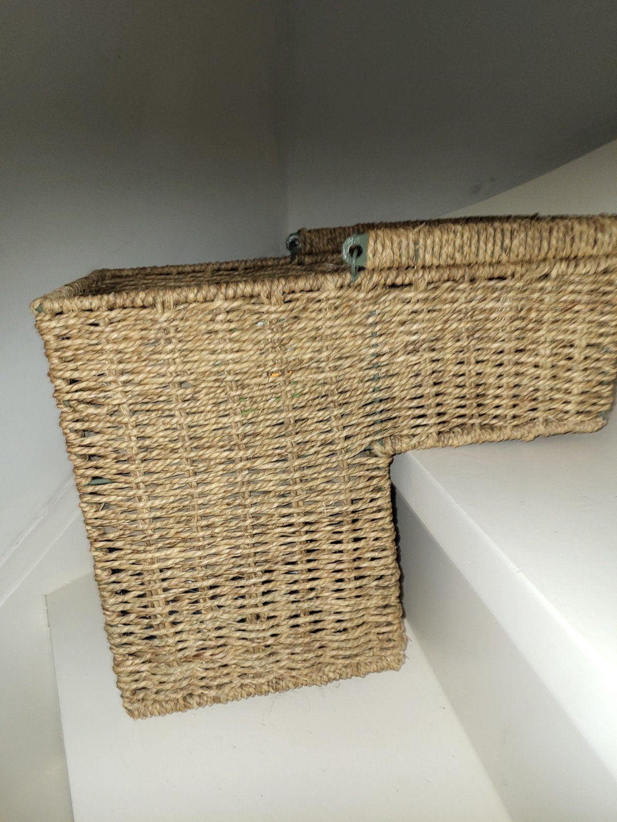Natuurlijke rieten trap opbergmand, Huis en Inrichting, Woonaccessoires | Overige, Gebruikt, Natuurlijk materiaal, Bruin, Landelijk