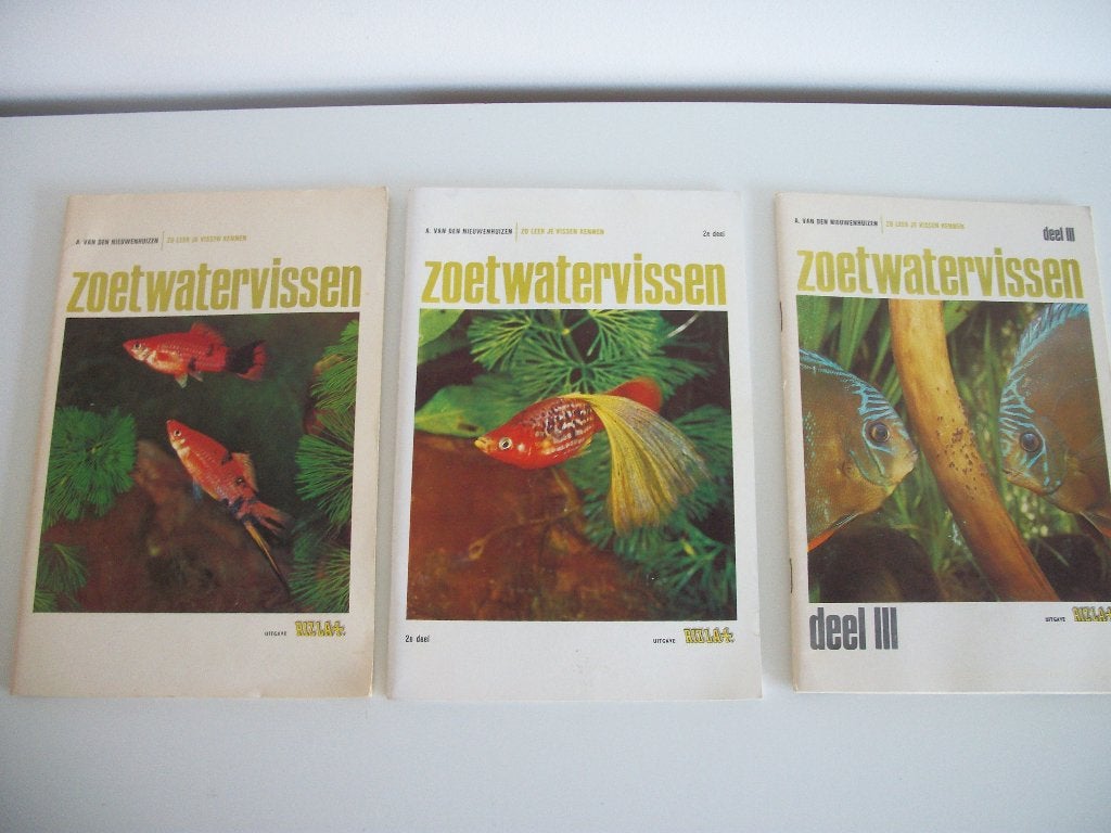 Zoetwatervissen Rizla - A van den Nieuwenhuizen - per stuk, Ophalen of Verzenden, Gelezen, Rizla - A van den Nieuwenhuizen , Plaatjesalbum