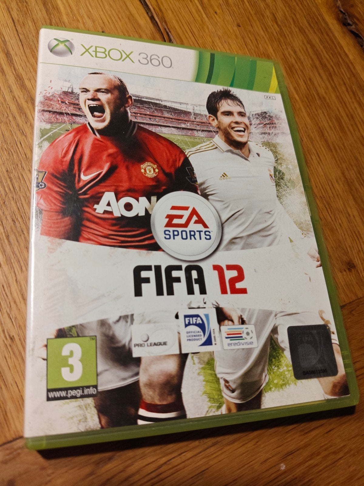 FIFA 12 Xbox 360 - Voetbalgame, Spelcomputers en Games, Verzenden, Zo goed als nieuw, Eén computer, Sport