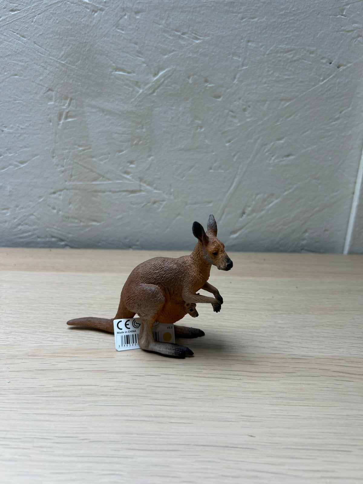 Papo kangaroo, Ophalen of Verzenden, Zo goed als nieuw, Hond of Kat, Beeldje of Figuurtje