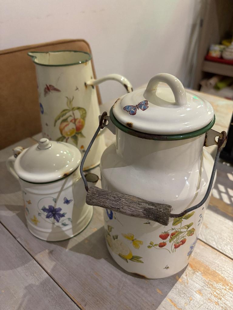 Drie stuks emaille kannen van Janneke Brinkman Salentijn, Huis en Inrichting, Keuken | Servies, Overige materialen, Overige typen