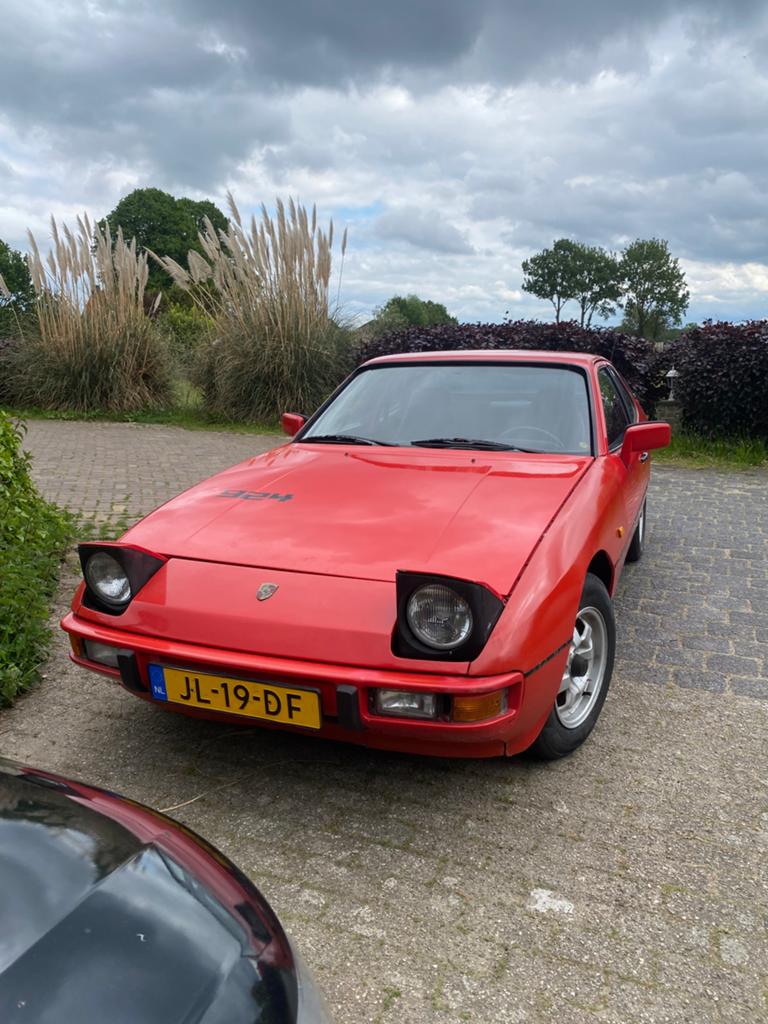 Porsche 924 2.0 Coupe 1980 Rood, Zwart, 4 cilinders, 1984 cc, Handgeschakeld