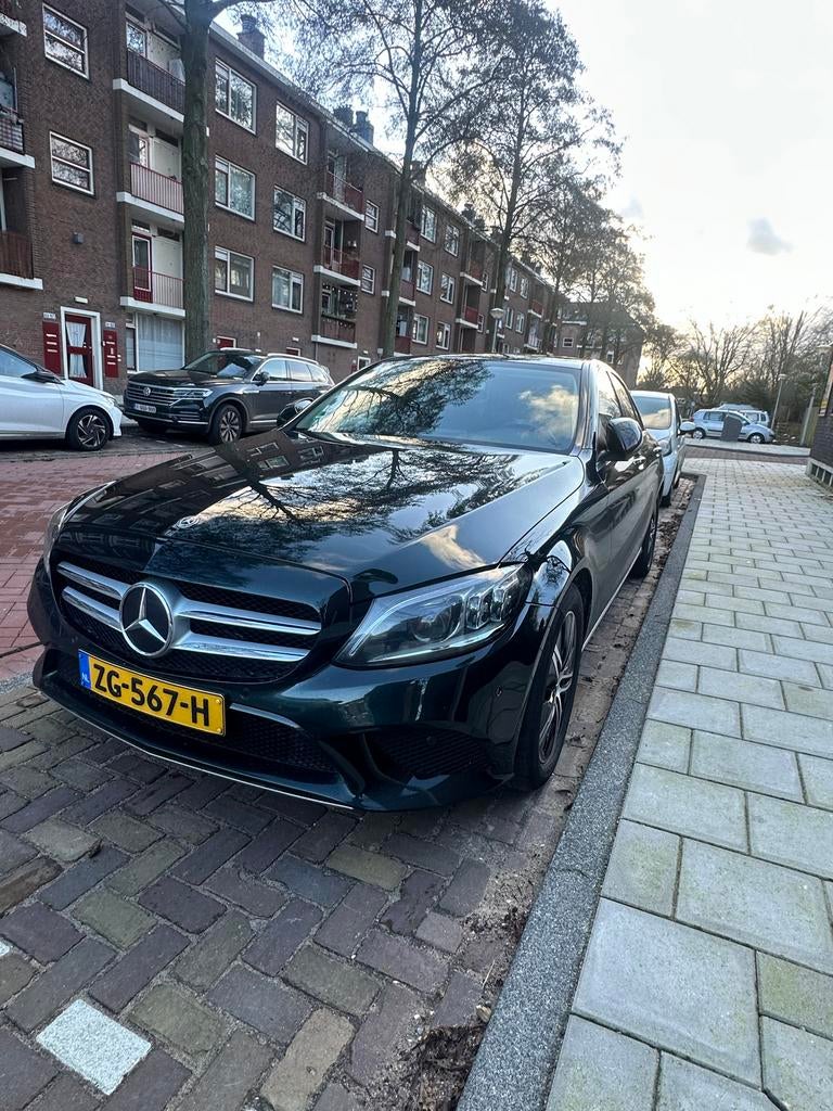 Mercedes-Benz C-Klasse C180 156pk 9G-TRONIC 2019 Groen, Auto's, Mercedes-Benz, 1800 kg, 75 €/maand, Particulier, Sedan