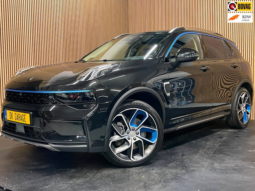 Lynk & Co 01 1.5|PHEV|BLACK|PANO|ACC|360 CAMERA|ANDROID/CARP, Auto's, Lynk & Co, Stof, Zwart, Automatische klimaatregeling, Zwart