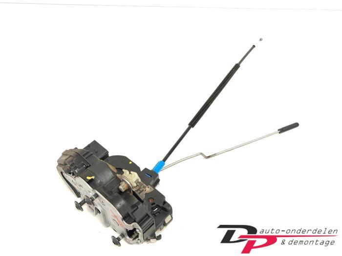 Deurslot Mechaniek 4Deurs rechts-voor van een Opel Astra, Gebruikt, -, -, Opel