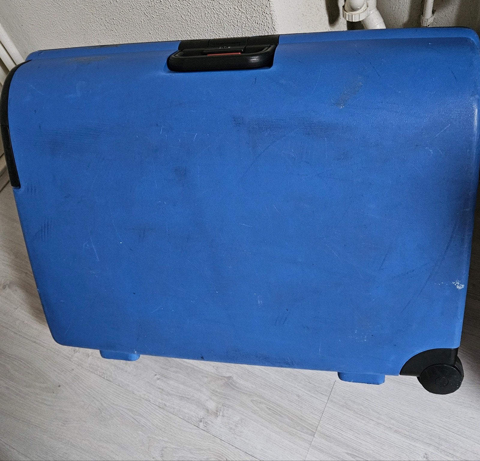 Caelton hardschalen koffer blauw met cijferslot, Sieraden, Tassen en Uiterlijk, Koffers, Gebruikt, Hard kunststof, 70 cm of meer