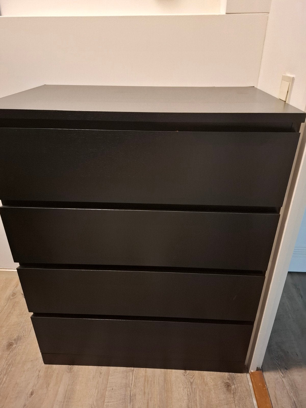 IKEA Malm Kast 4 Laden - Zwartbruin, Ophalen, Gebruikt, 100 tot 150 cm, 50 tot 100 cm