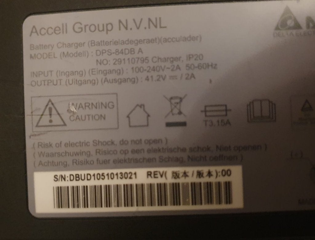 oplader 41,2V - 2A voor elektrische fiets 4 pins, Zo goed als nieuw