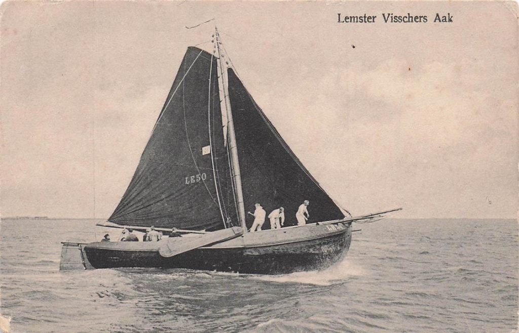 703-418-017 Lemster Visschers Aak Lemmer, Verzenden, Voor 1920, Friesland