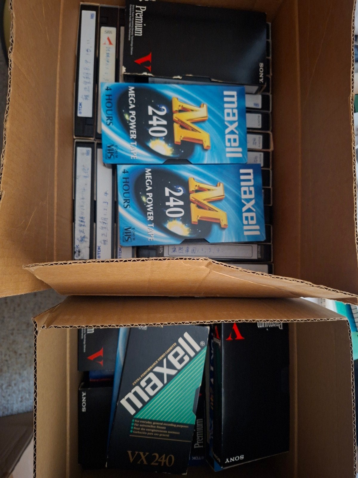 Gebruikte VHS videobanden, 8 dozen vol, Ophalen, Gebruikt, Alle leeftijden, Overige genres