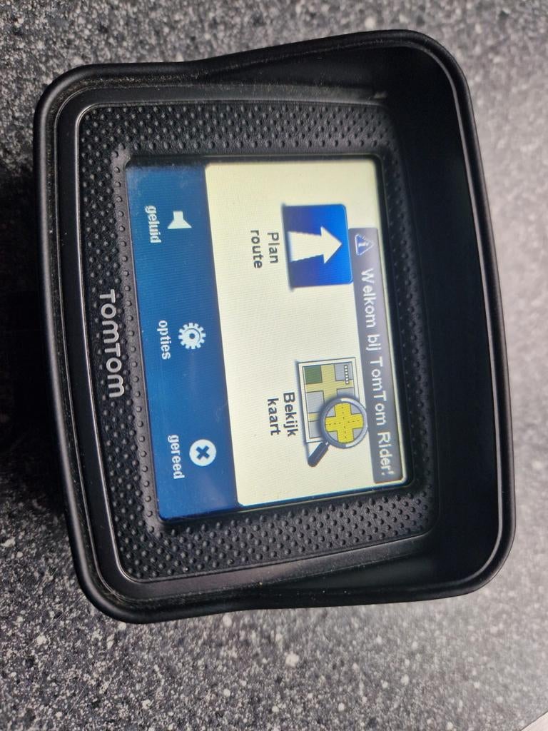 TomTom Rider Urban motor navigatie met houder, Motoren, Accessoires | Navigatiesystemen, Ophalen of Verzenden, Zo goed als nieuw