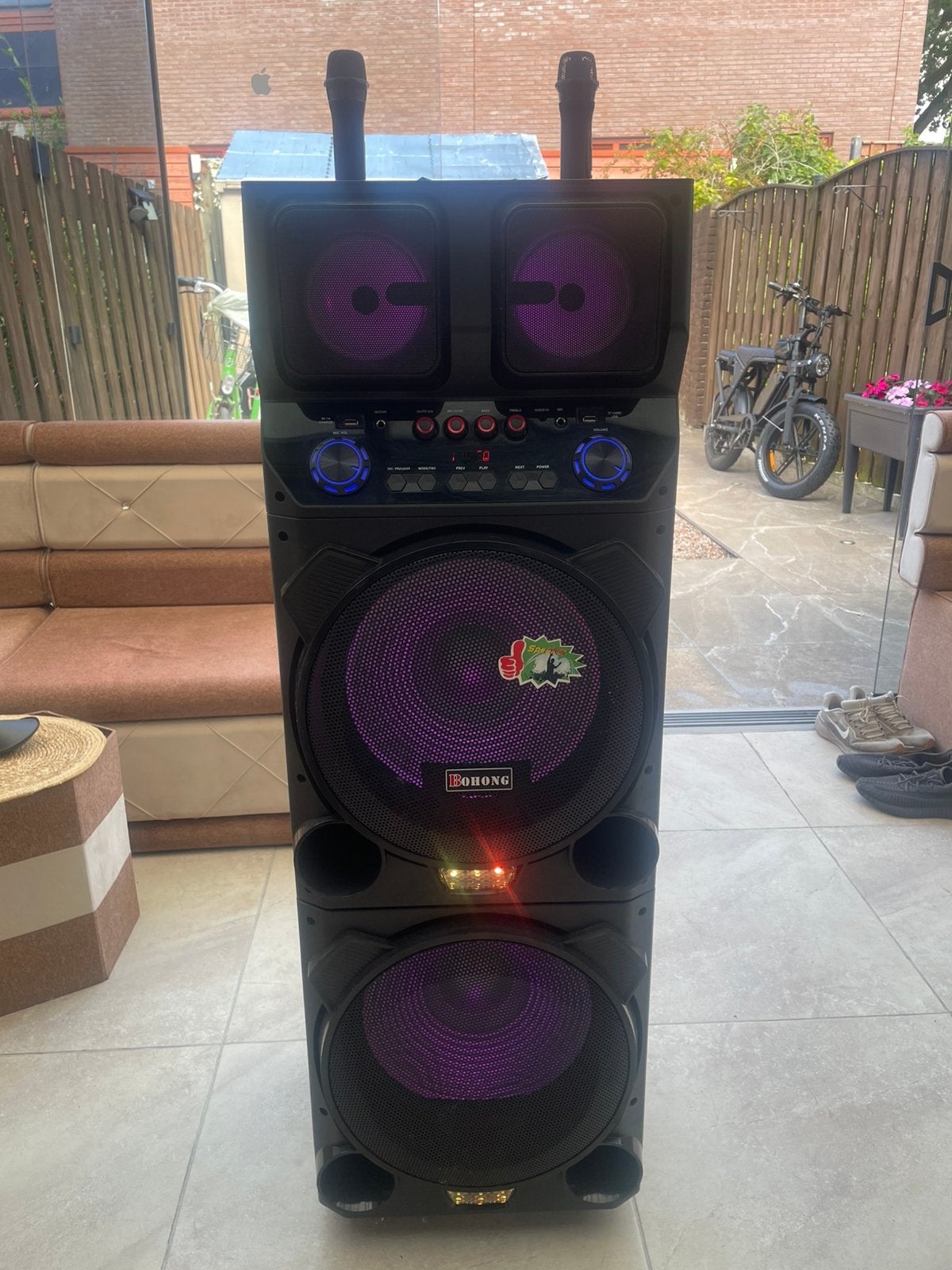 Bohong speaker, Ophalen, Zo goed als nieuw, Complete set