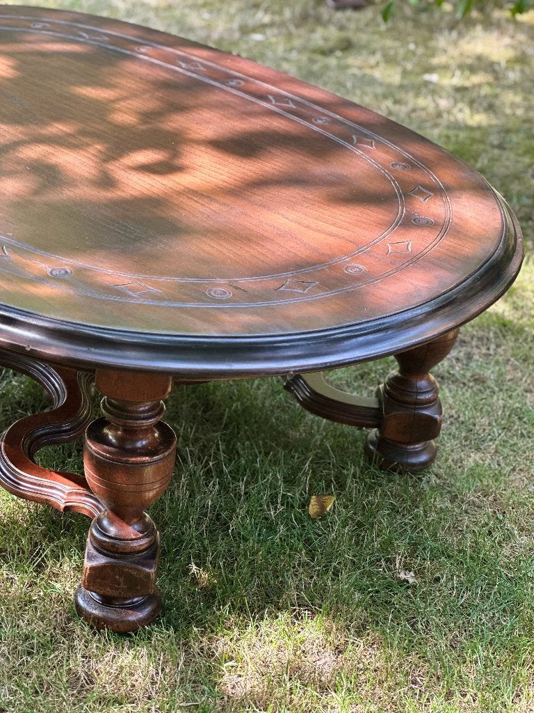 Ovale Salontafel Vintage Houtsnijwerk in relief, 50 – 75, Vintage, Zo goed als nieuw, Ovaal