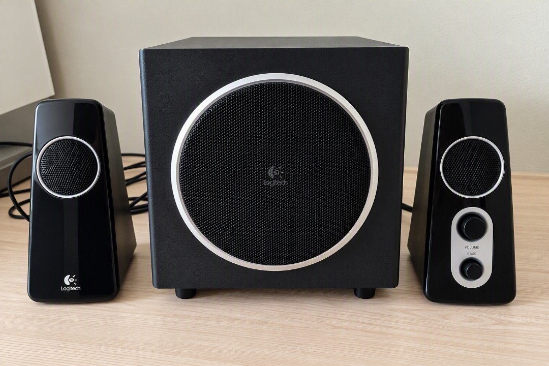 Logitech 2.1 Luidsprekerset met Subwoofer, Computers en Software, Ophalen of Verzenden, Gebruikt, Audiokanaal 2.1, Logitech
