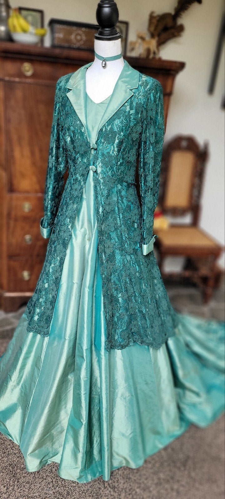 Elegante Galajurk met Kant en Satijn - Maat M, Maat 38/40 (M), Galajurk, Ophalen of Verzenden, Onbekend