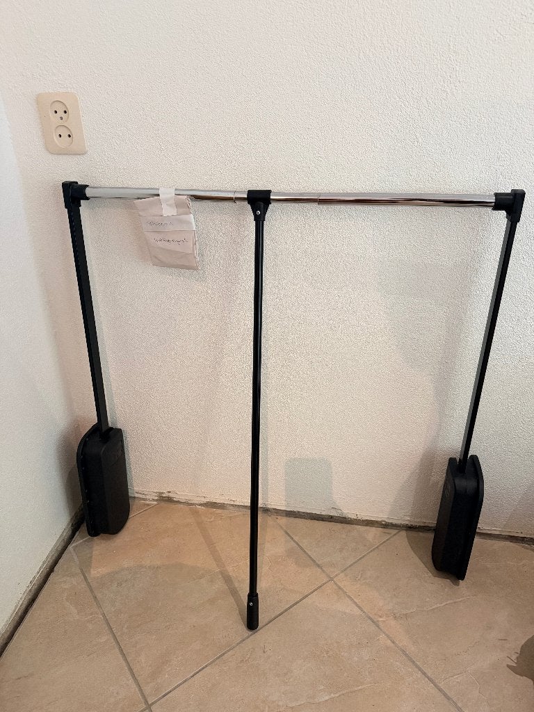 Kledinglift zwart (830-1150 mm), Ophalen, 100 tot 150 cm, 50 tot 100 cm, Zo goed als nieuw