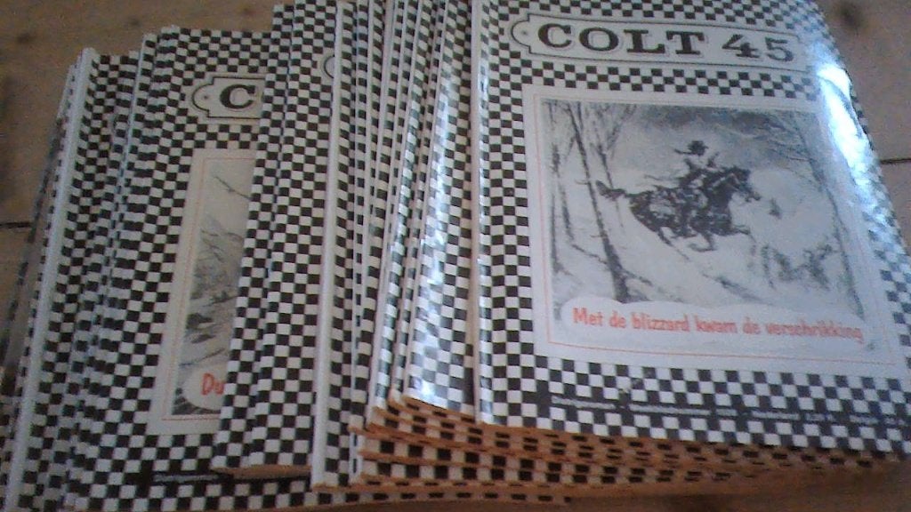Colt 45 / Hollister enz, Verzenden, Gelezen
