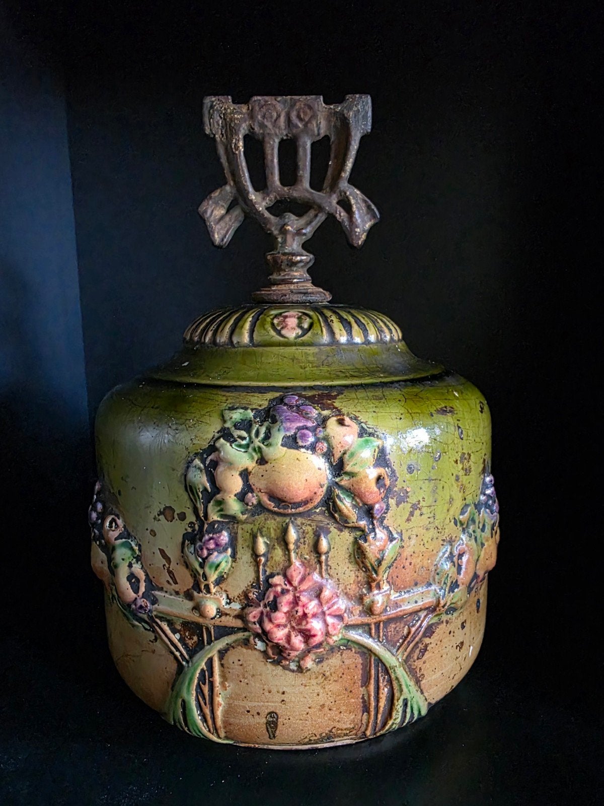 Bijzonder Art Nouveau majolica reservoir van oude olielamp, Antiek en Kunst, Ophalen of Verzenden