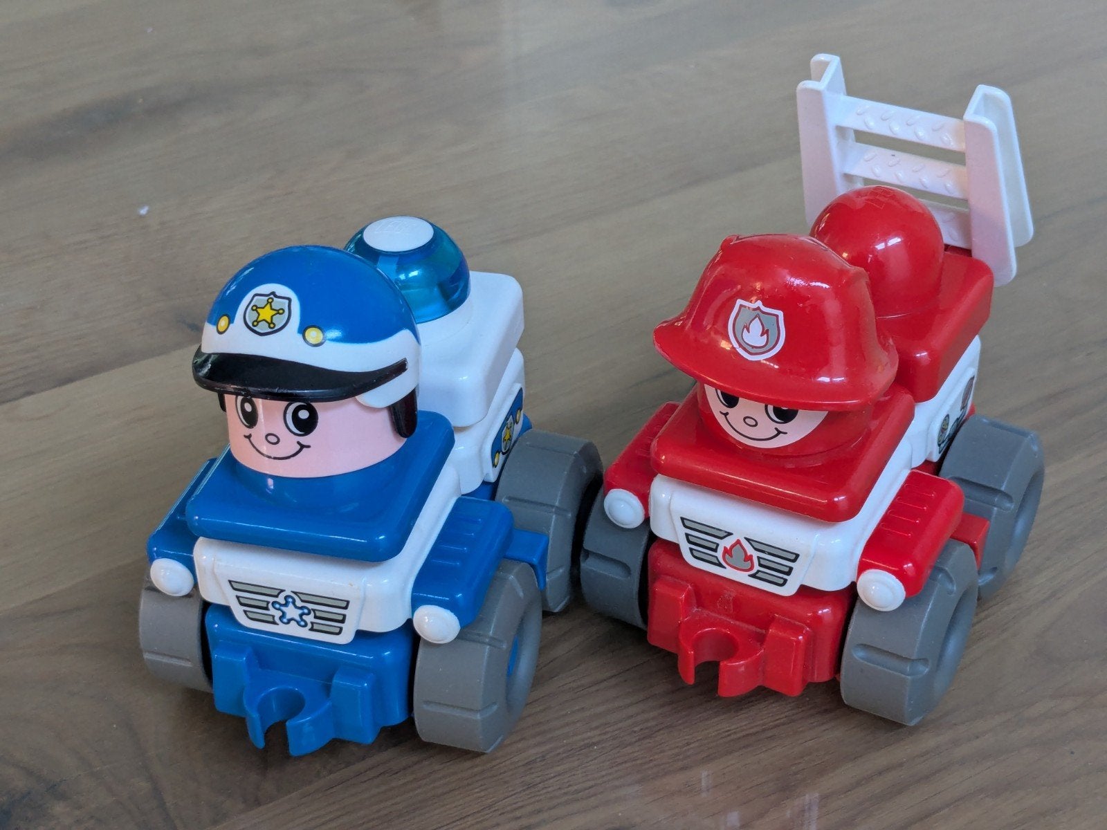 Lego Duplo Primo eerste brandweer en agent, Ophalen of Verzenden, Zo goed als nieuw, Duplo
