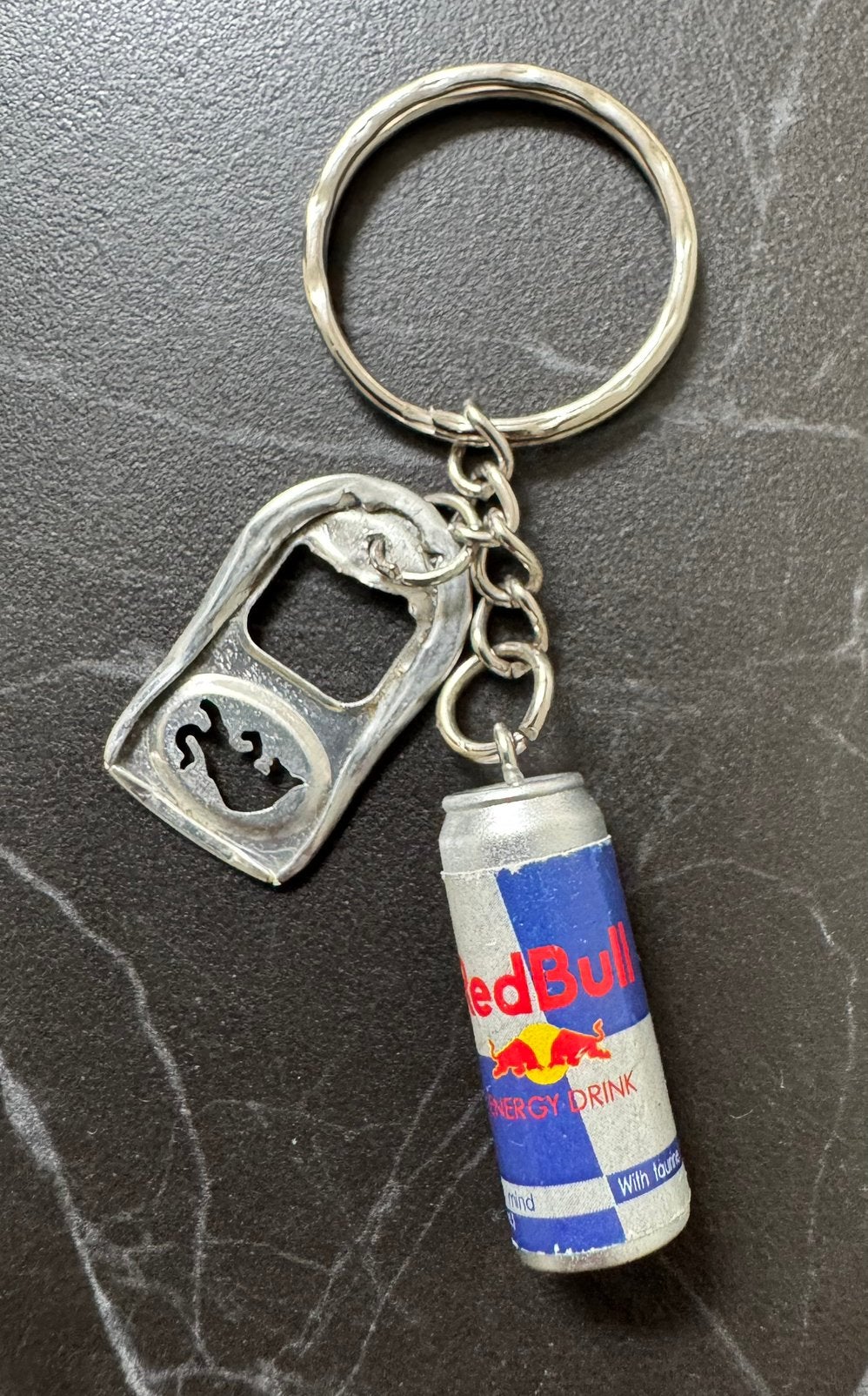 Nieuw sleutelhanger redbull energiedrank blikje, Ophalen of Verzenden, Nieuw, Merk