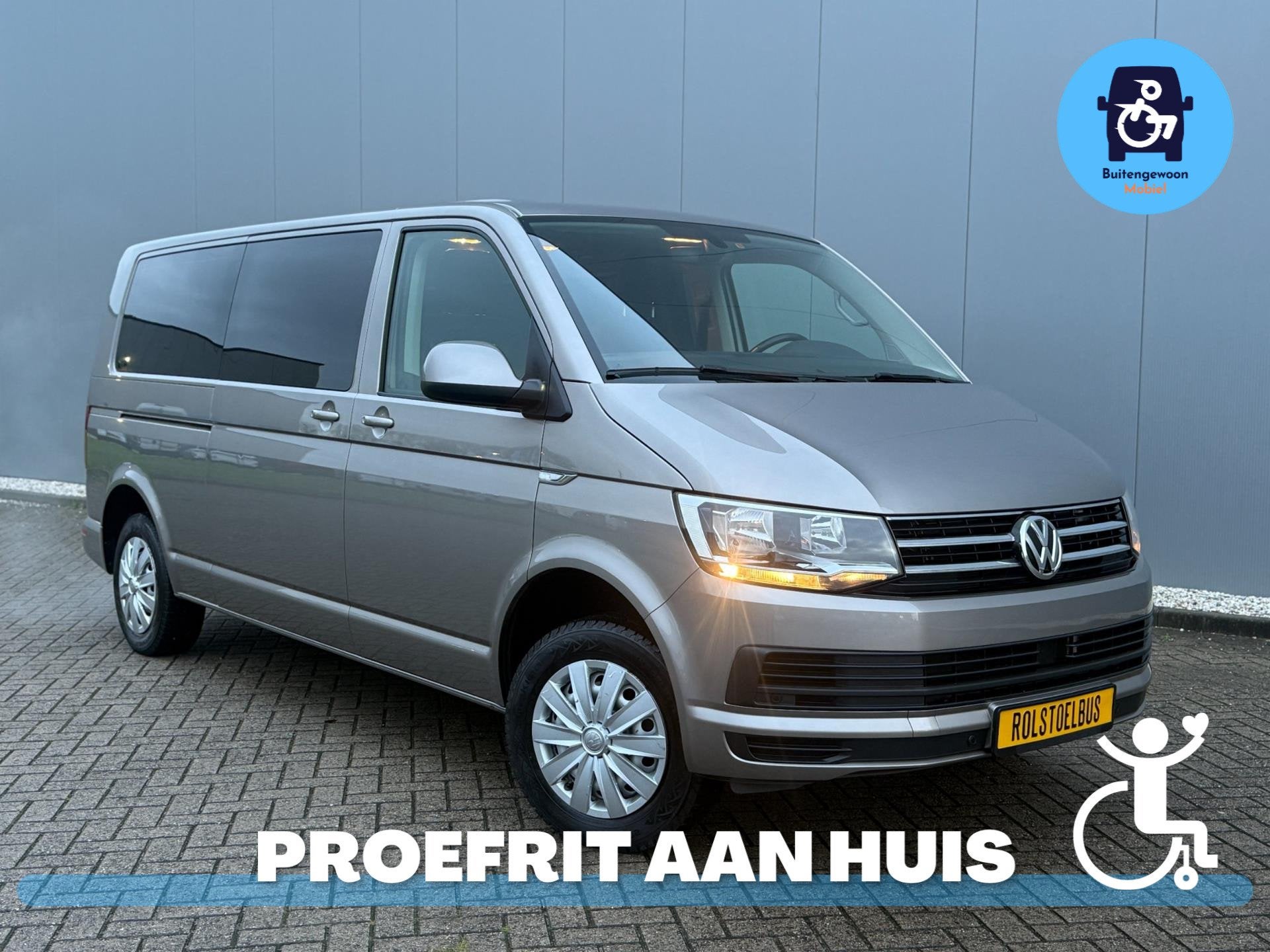 Volkswagen Transporter 3+1 DAHL Rolstoelbus Caravelle, Auto's, Bestelauto's, Voorwielaandrijving, 12 maanden, Stof, Gebruikt