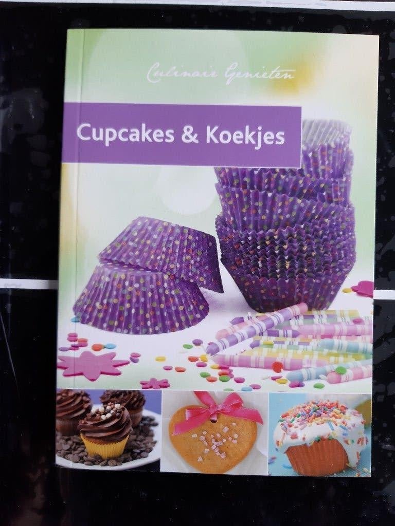 Boek = Cupcakes & koekjes - Culinair genieten, Verzenden, Zo goed als nieuw, Cupcakes, Boek of Tijdschrift