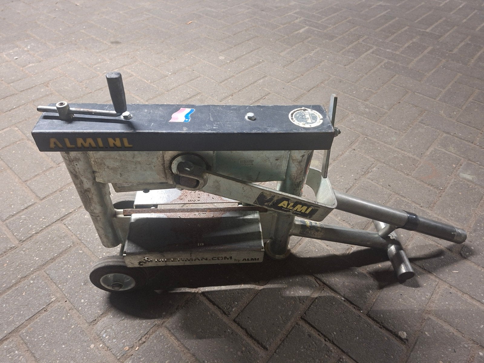 ALMI NL steenkniper Professioneel Gereedschap, Ophalen, Gebruikt
