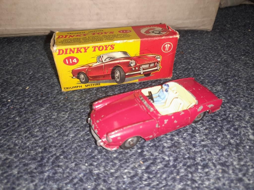 Dinky Toys 114 Triumph Spitfire, Hobby en Vrije tijd, Modelauto's | 1:43, Ophalen of Verzenden, Gebruikt, Auto, Dinky Toys