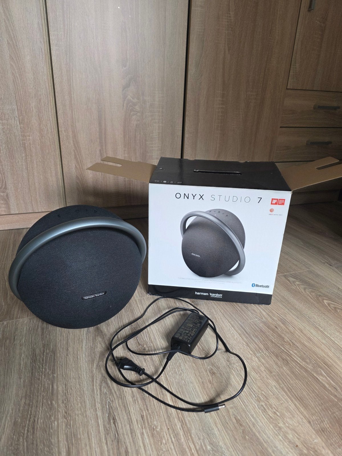 Harman Kardon Onyx Studio 7 Bluetooth Speaker