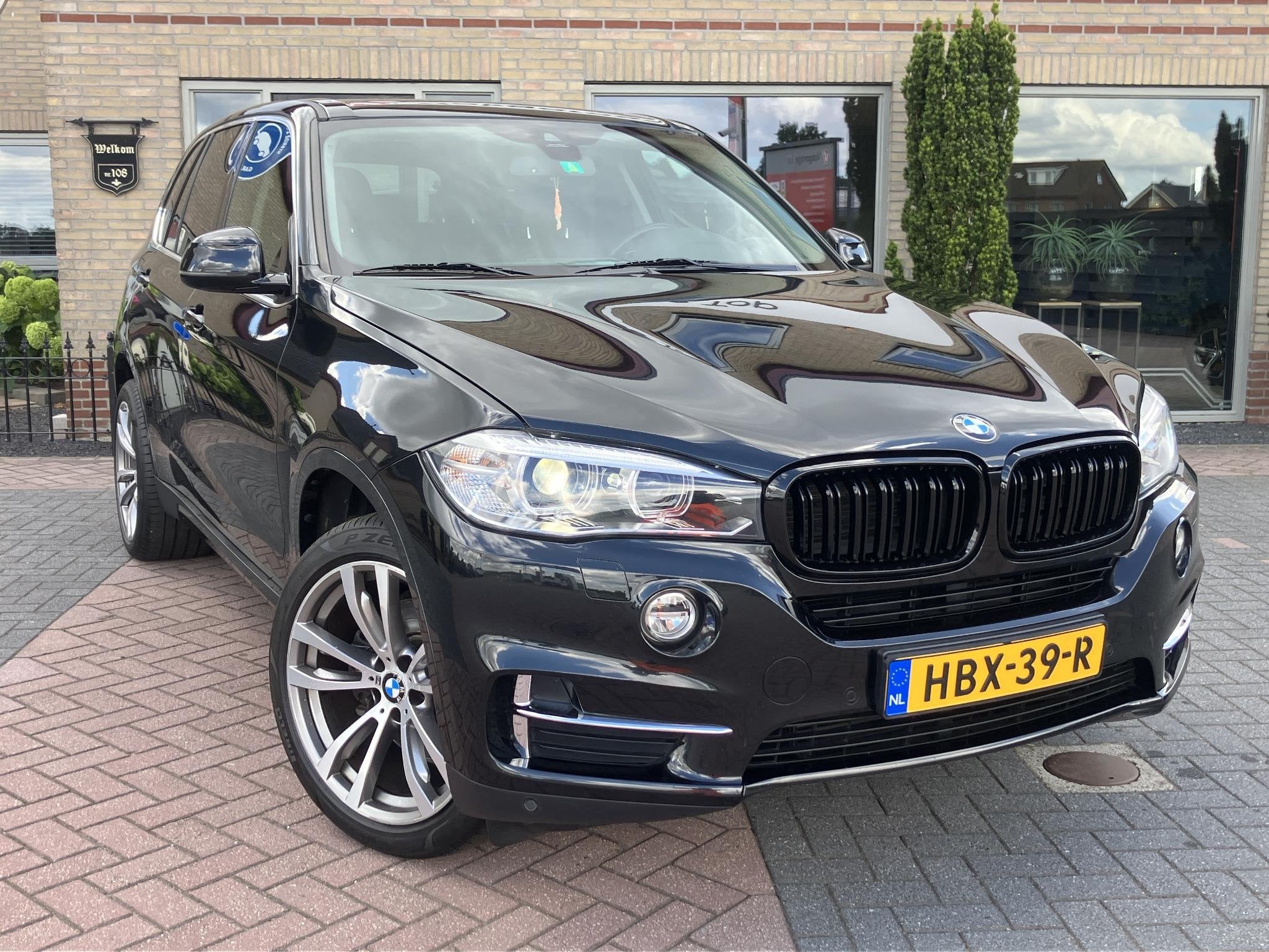 BMW X5 xDrive35i High Executive 7p. | Pano | Leder | Motor g, Auto's, 2005 kg, Gebruikt, Verwarmde buitenspiegels, 7 stoelen