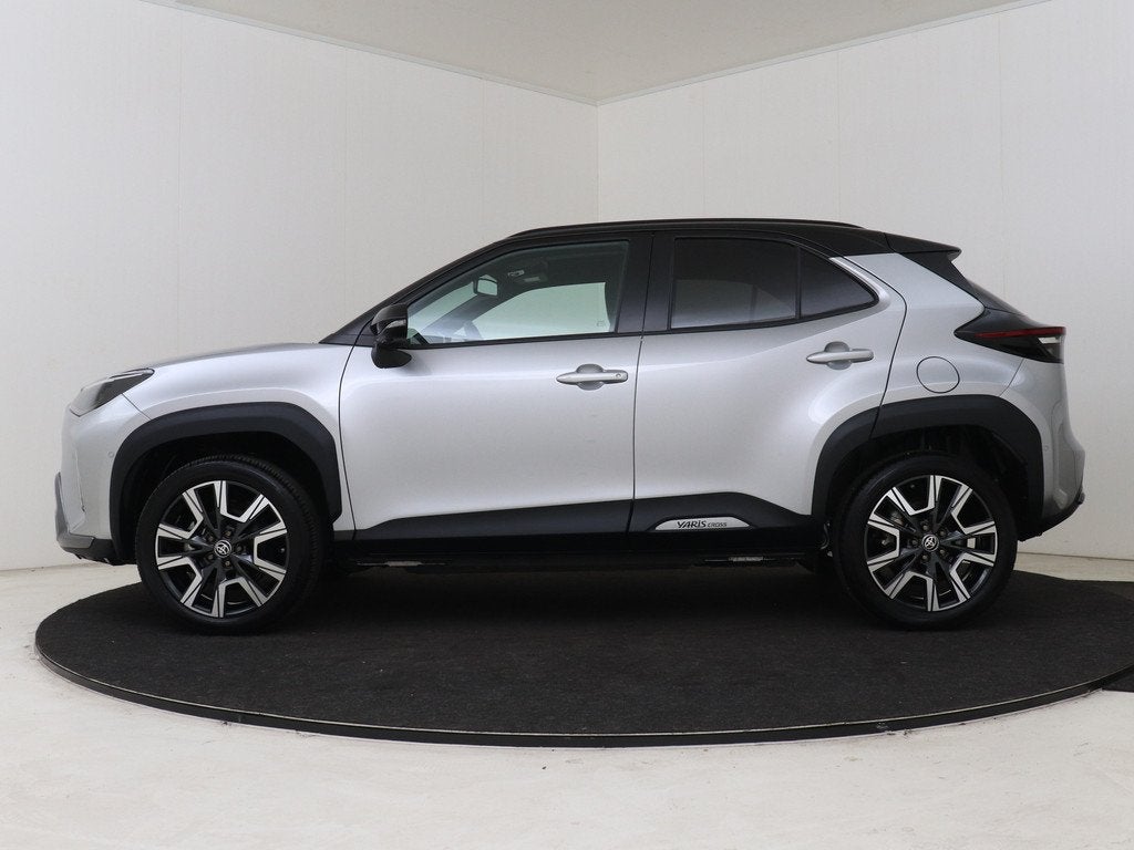 Toyota Yaris Cross 1.5 Hybrid 130 Launch Edition | JBL | Pan, Auto's, Toyota, 12 maanden, 1195 kg, Gebruikt, Leder en Stof