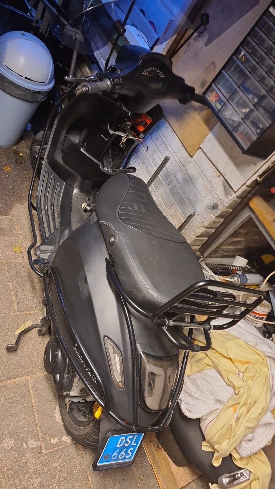 Vespa sprint 2019 model (notte), Ophalen, Gebruikt, Vespa S, Benzine