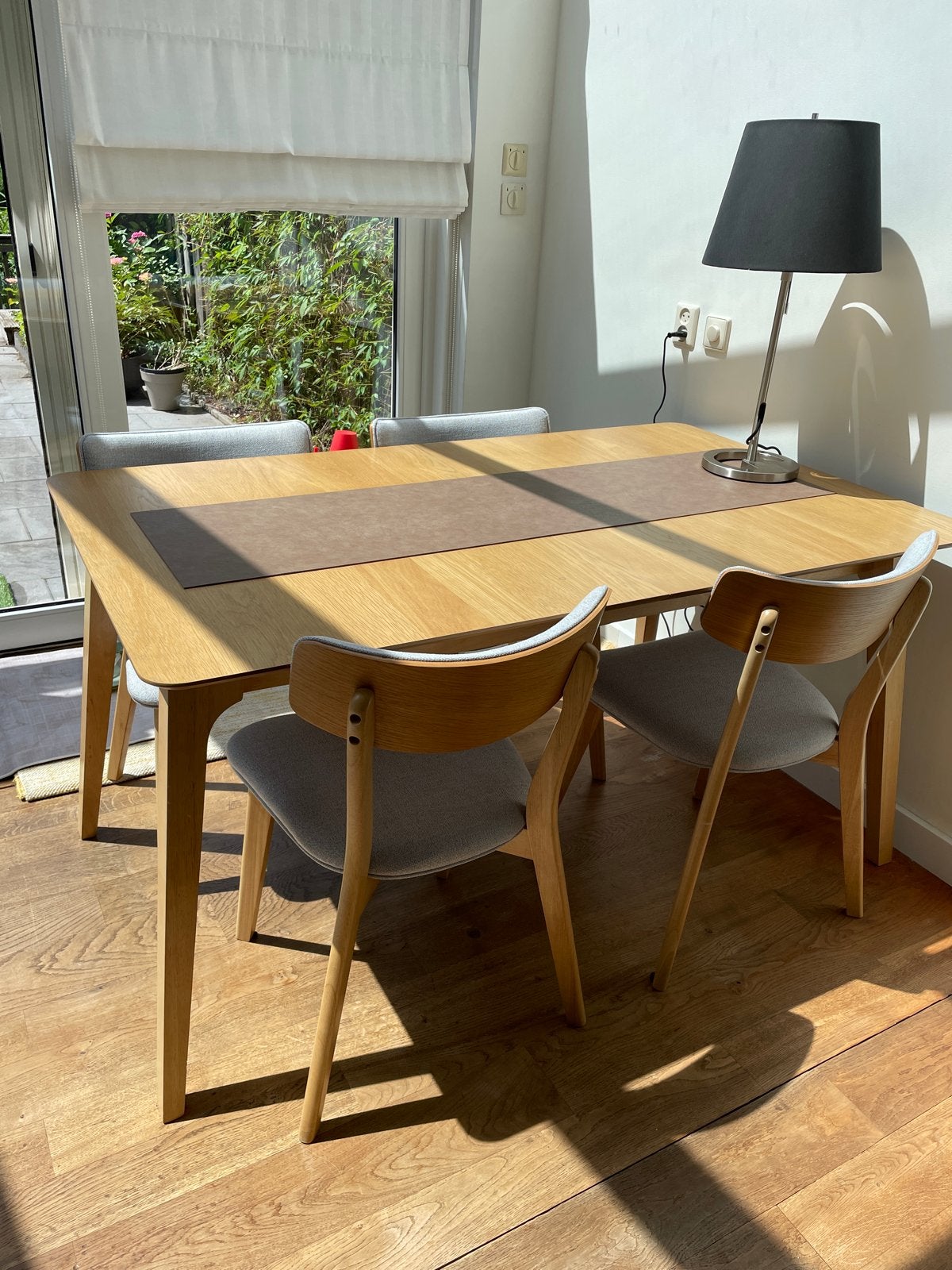 Uitschuifbare eettafel (150x90 cm) met 4 stoelen - Nette sta, Ophalen, Gebruikt, 100 tot 150 cm, Eikenhout