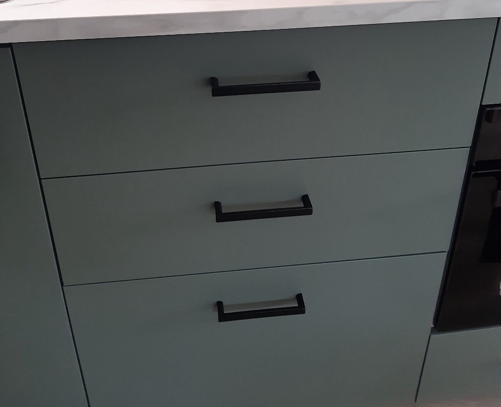 2x IKEA Nickebo LADEFRONT mat grijs groen 60 x 10cm, Huis en Inrichting, Keuken | Keukenelementen, Nieuw, Minder dan 25 cm, Minder dan 100 cm