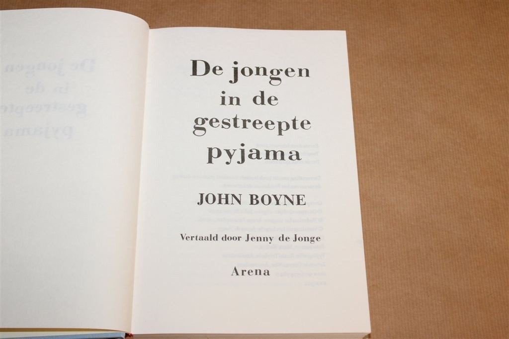 De Jongen in de Gestreepte Pyjama — John Boyne 2006, Boeken, Ophalen of Verzenden, Gelezen