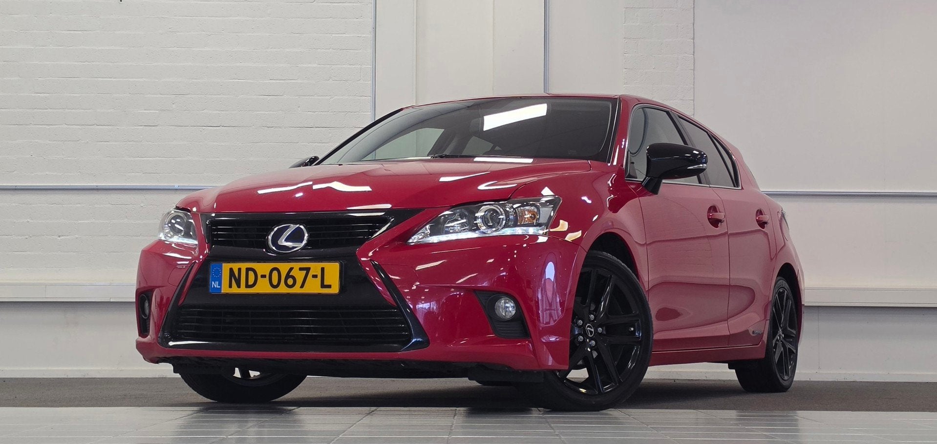Lexus CT 200h Sport Edition 2e Eigenaar Alcantare/leer Navi, Auto's, Lexus, Gebruikt, 4 cilinders, Automatische klimaatregeling
